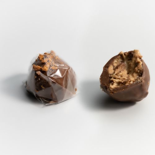 Bousheyeh Lotus Cream Coverd with Milk Chocolate